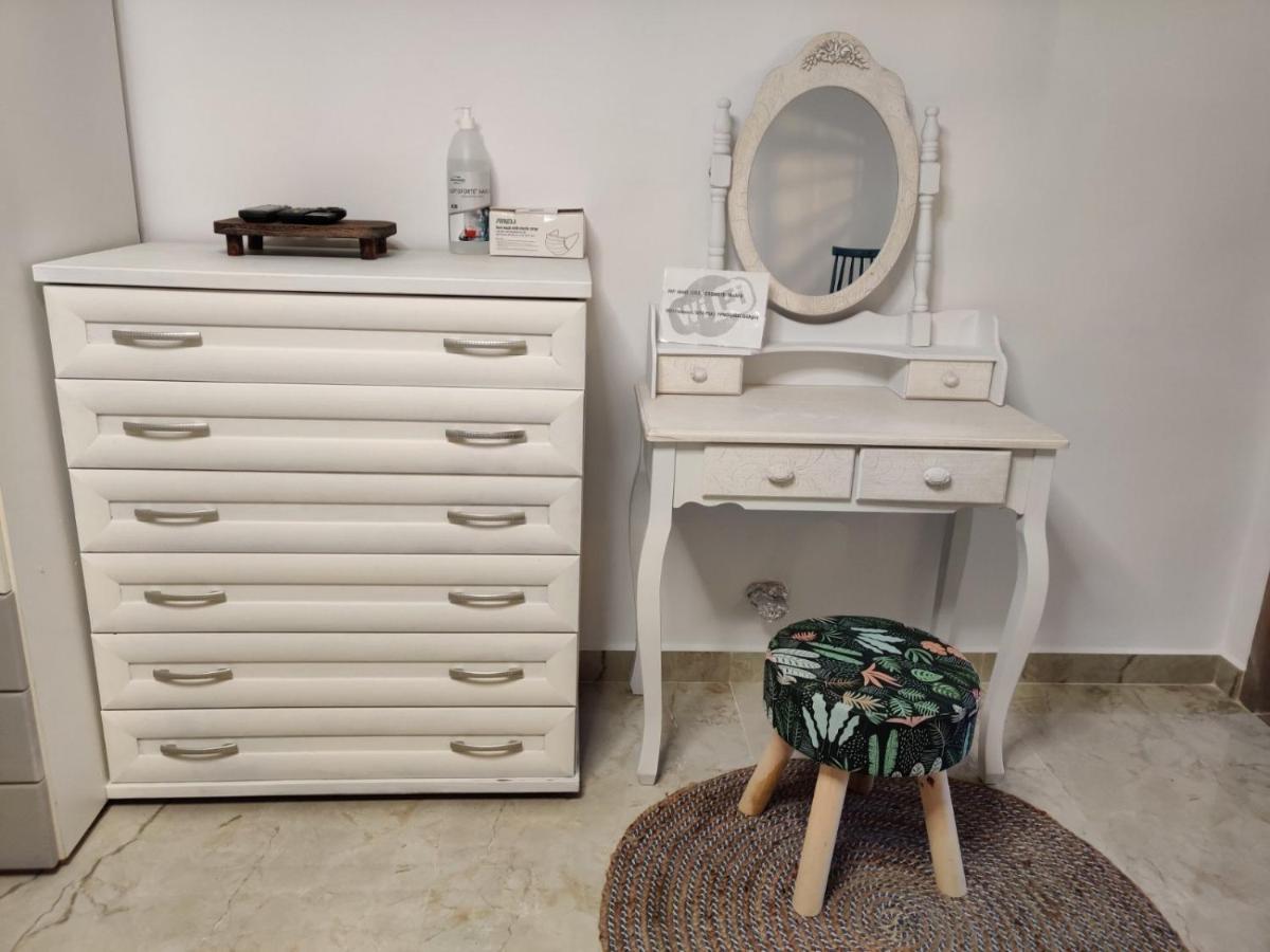 Vintage Lux Homes Vrasná Exteriér fotografie