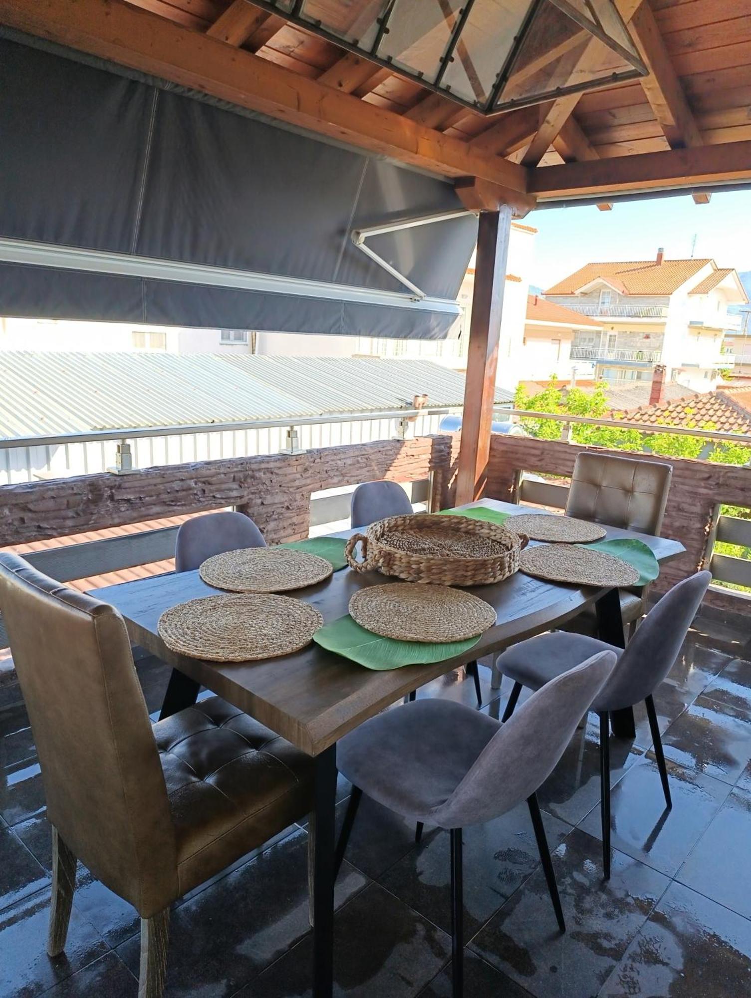 Vintage Lux Homes Vrasná Exteriér fotografie